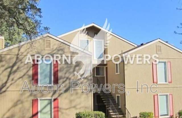 2529 Greenwood Lane