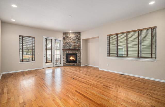 Spacious 4 bedroom 4 bathroom home in the heart of Lone Tree!