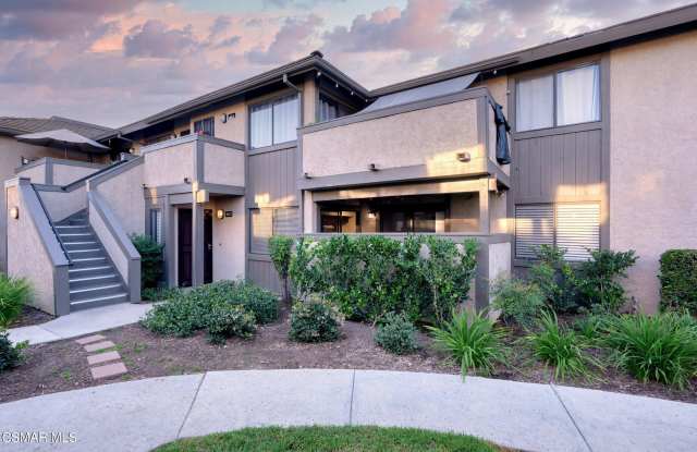 150 E Los Angeles Avenue unit: 403