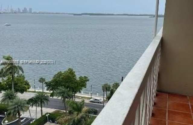 1430 Brickell Bay Dr