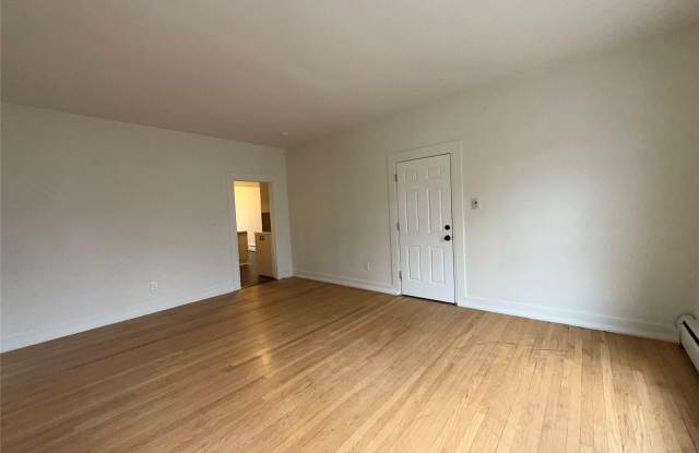 Photo of 1 Delafield Street unit: 2