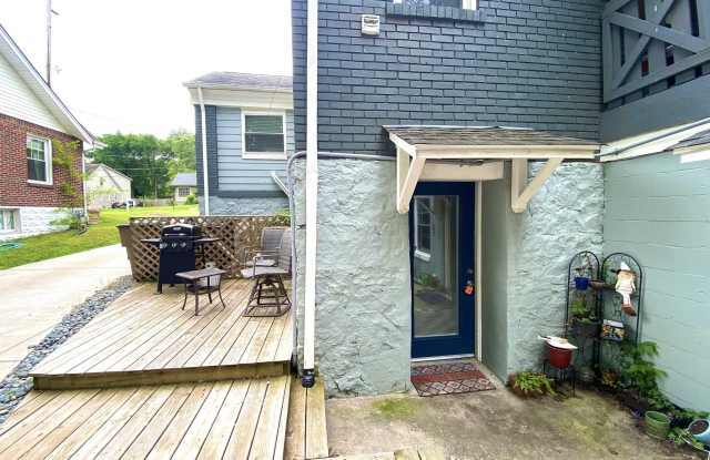 1305 Stratford Ave. #2