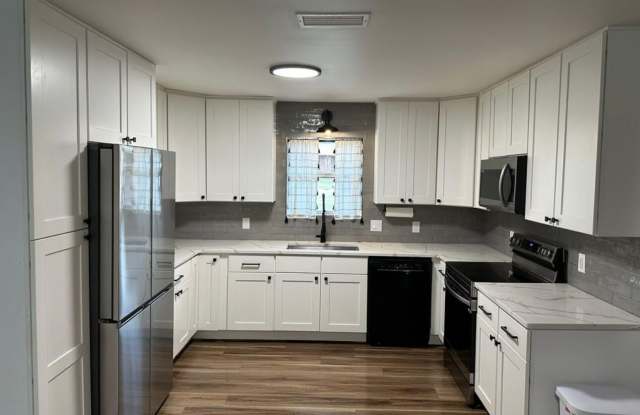 Photo of 2424 Roberts Drive