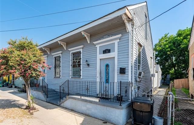 2713 URQUHART Street - 2713 Urquhart Street, New Orleans, LA 70117