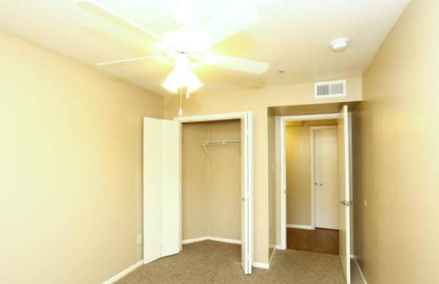 Photo of 12151 N Interstate Hwy 35, #1189