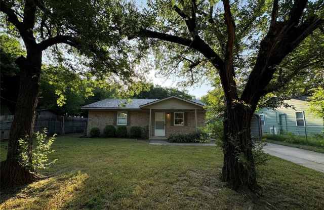 2004 THROCKMORTON Street