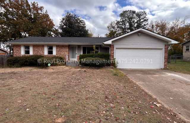 Photo of RENT READY! - 4 bed 3 bath near Euper Lane Elementary
