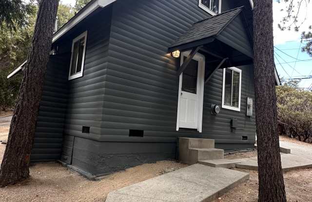 Photo of 52727 Pine Cove Rd