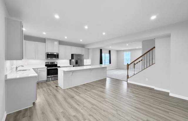 4003 North Steels Circle