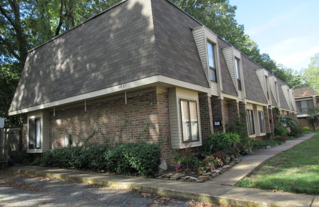 6637 Poplar Woods Cir S Apt 5 - 6637 Poplar Woods Circle South, Germantown, TN 38138