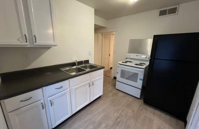 1705 28th Street - Lower