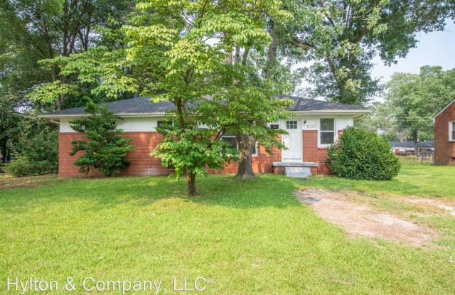 2123 Bishop Street - 2123 Bishop Street, Petersburg, VA 23805