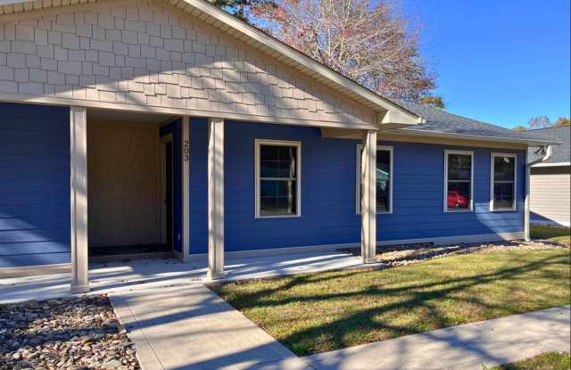 Furnished 2 Bedroom Duplex, Utilities Included, Available August 2026 Through May 2027!