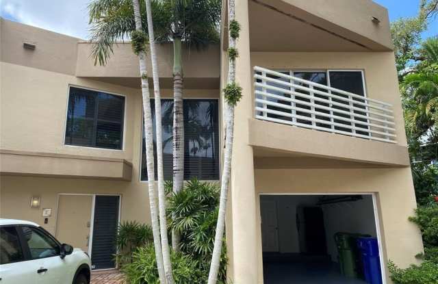 101 SE 15th Avenue