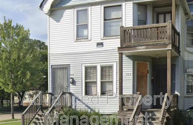 Photo of 934 West Chambers Street