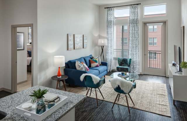 Photo of Regatta Sloan’s Lake