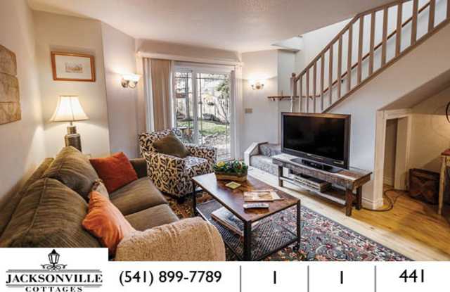 Photo of The Nest: Fully Furnished detached Cottage in Jacksonville- $300 Utility Fee