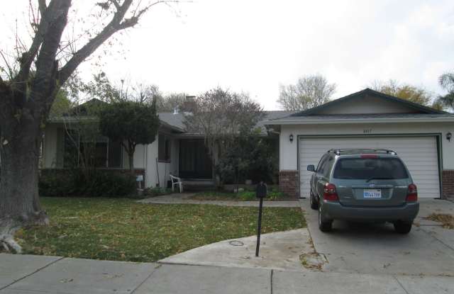 8417 Edgefield Way