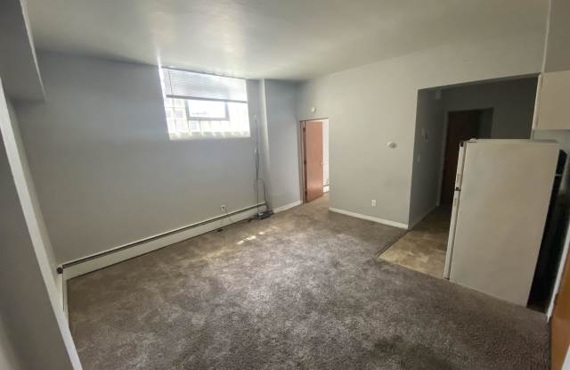 404 7th St S - 04