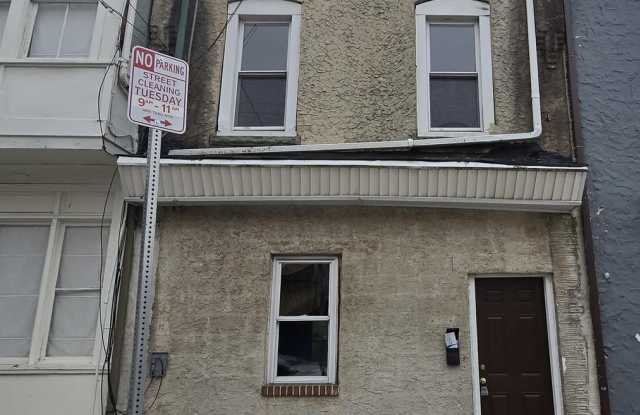 Photo of 5252 PULASKI Avenue