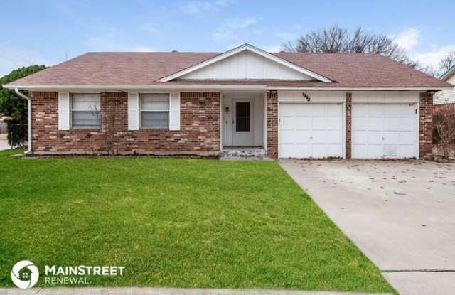 1212 Southeast 11th Street - 1212 Southeast 11th Street, Moore, OK 73160