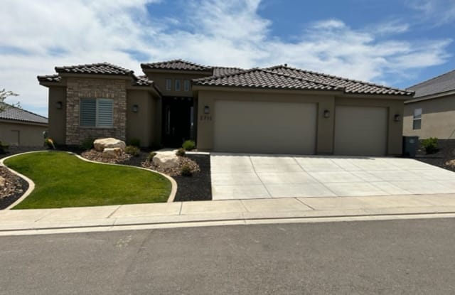 2715 W Trasimeno Dr - 2715 West Trasimeno Drive, St. George, UT 84770