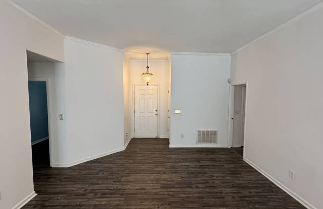 3206 Rheinwood Court