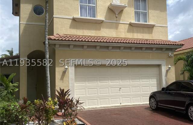 2300 NE 37th Road