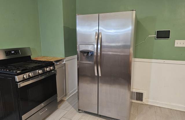 Photo of 244 Pasadena Boulevard