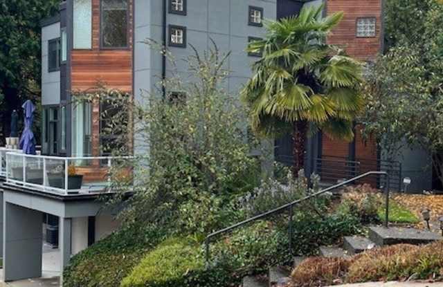 3bd/3.5ba Kirkland Home