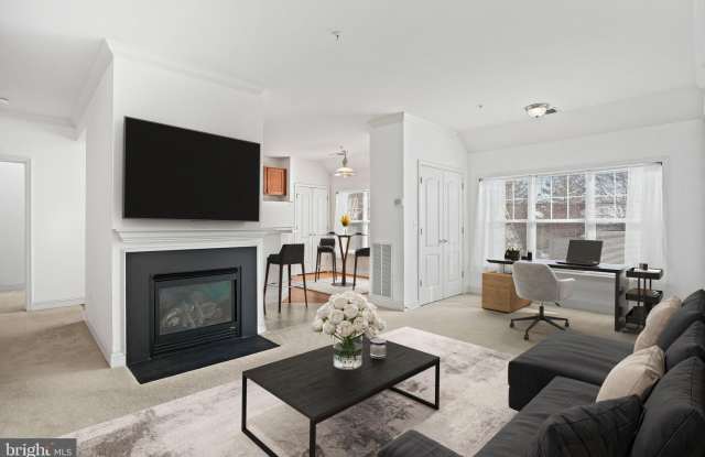 2150 TROON OVERLOOK unit: H304