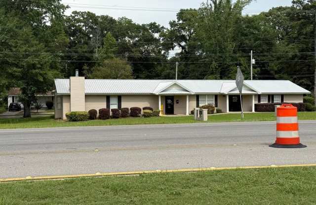 3306 Ross Clark Circle