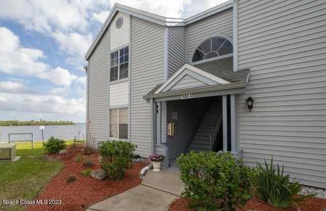 7450 N Highway 1
