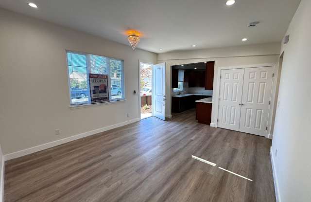 Newly Remodeled Spacious 2BD/2BA Property Available for rent!!!
