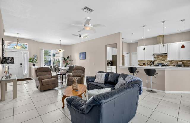 1106 Fraser Pine Blvd