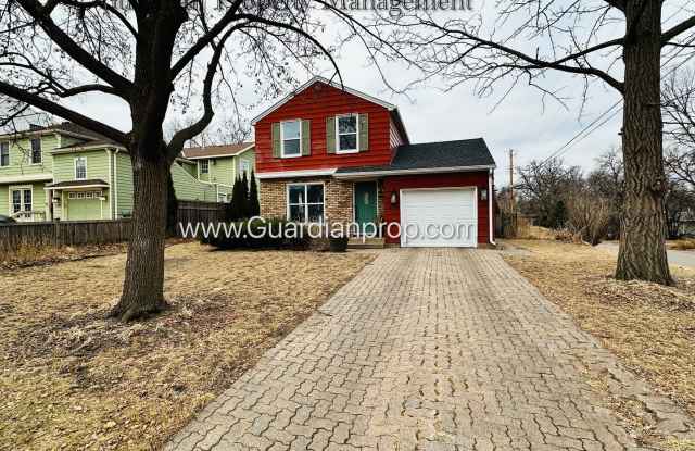 St Louis Park Single Family Home, Dishwasher, Garage, Patio