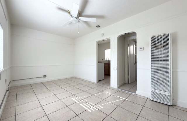 Studio in Downtown Oceanside!