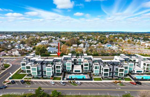 200 Ocean Avenue N unit: 6