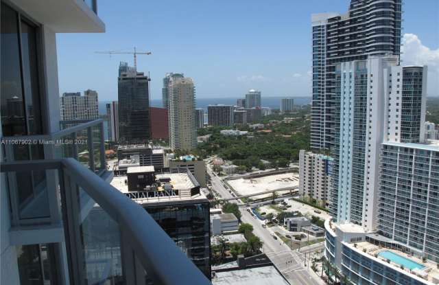 1050 Brickell Ave