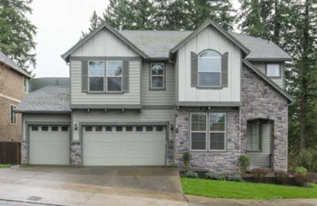 Photo of 2320 Crestview Dr