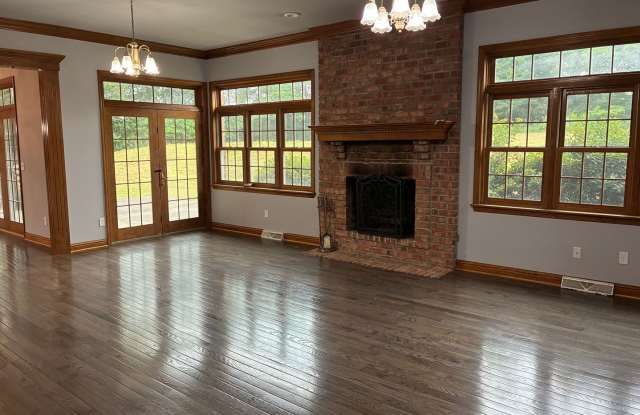 Photo of Magnificent 5-Bedroom Private Estate in Butler, PA