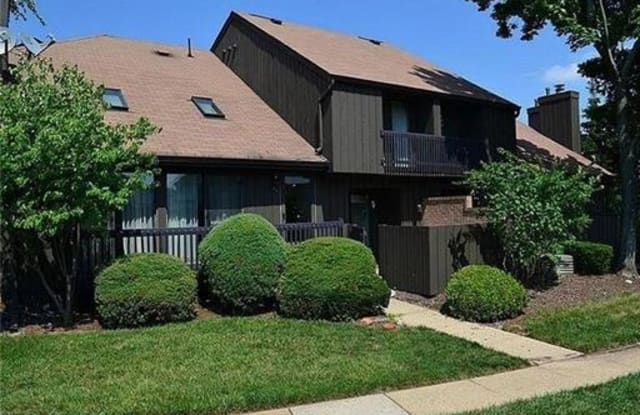 476 westgate Drive - 476 Westgate Drive, Middlesex County, NJ 08820