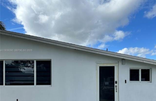 Photo of 2140 N 62nd Ave