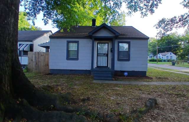 Charming 2 bedroom 1 bath home for rent- SECTION 8 FRIENDLY- $99 Move In Special