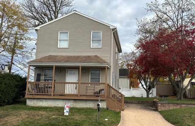 Photo of 150 HOBSON Avenue