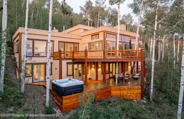 40 Maple Ridge Lane