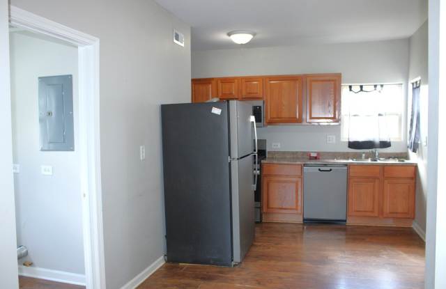 135 E Chestnut Street