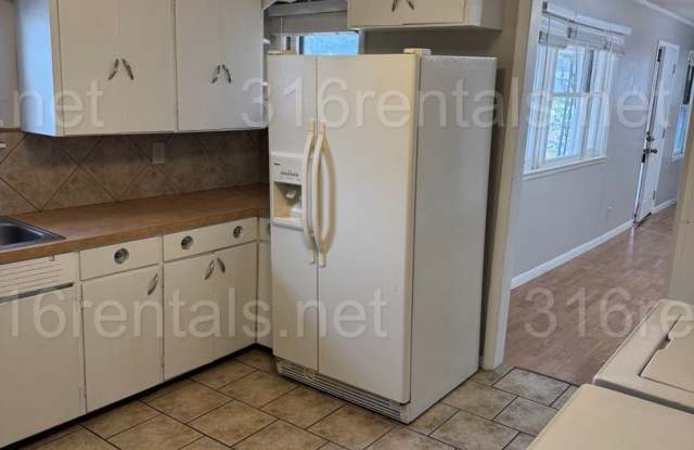 3 Bedroom House on corner lot!