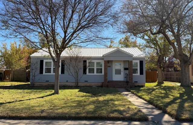 Photo of 1205 W Michigan Ave