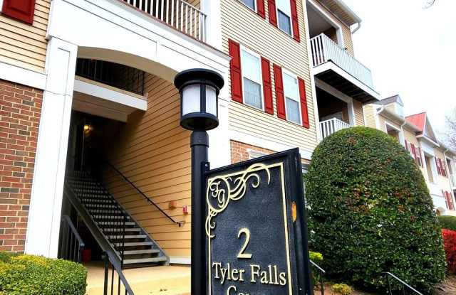 Photo of 2 TYLER FALLS Court unit: B